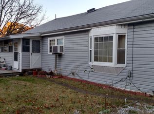 2401 Poplar St, Hopewell, VA 23860