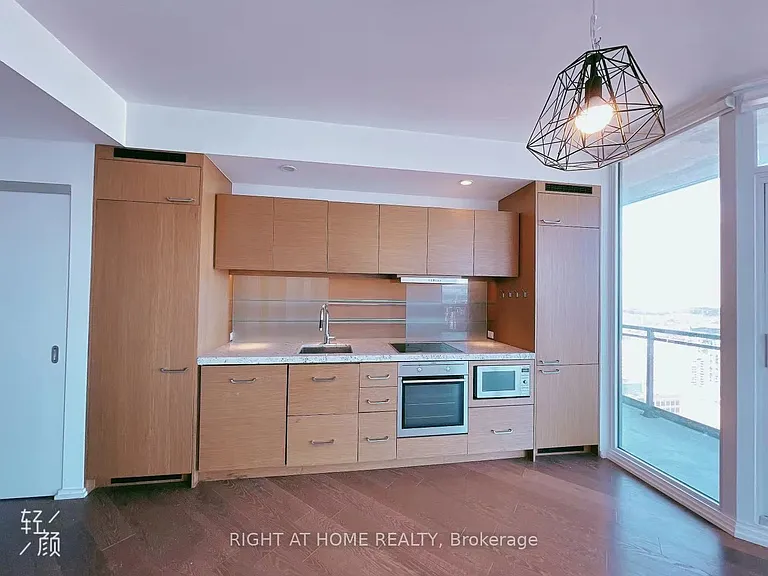 45 Charles St E #4712 — Photo 19