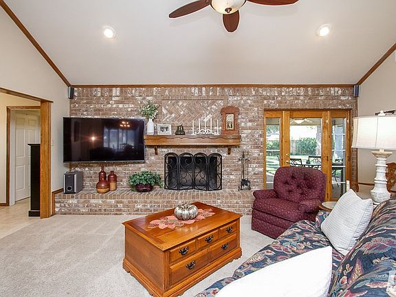 4th image of 3433 Clearview Dr