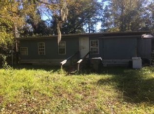 402 Harriets Blf Rd, Woodbine, GA 31569