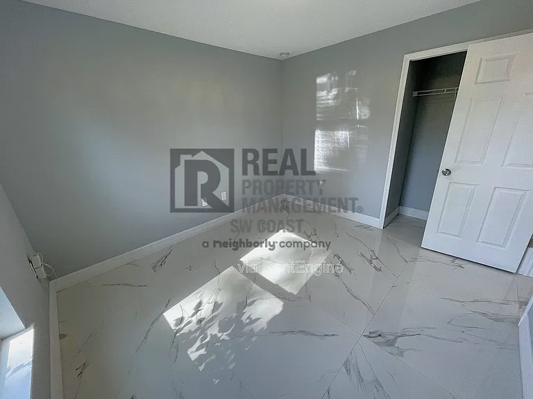 5349 29th St SW — Photo 10