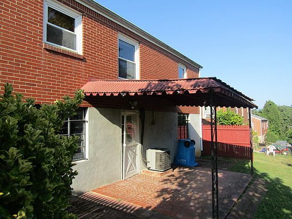 4th image of 4215 Vermont Ave NW