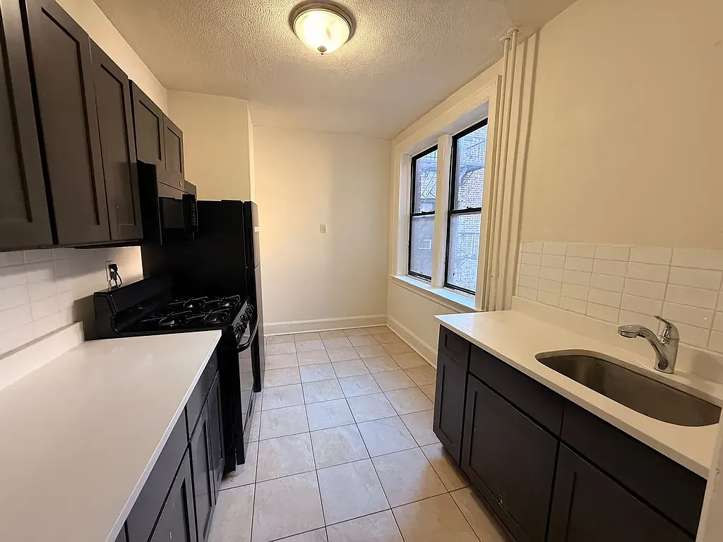 1 bed, 625 sqft, $2,000 — Photo 2