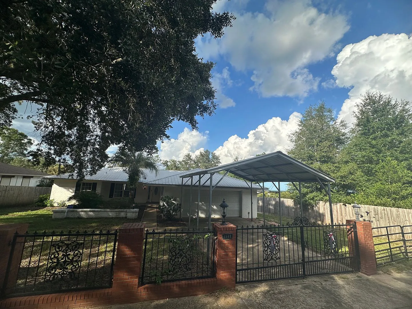 3 Bedroom/2 Bath Lakefront Home — Photo 3