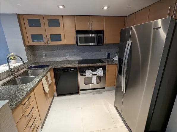 2101 Brickell Ave APT 1104, Miami, FL 33129
