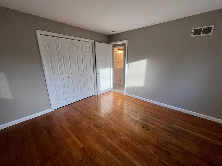 36 Rivermount Ter #A — Photo 29
