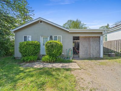 8970 15th St, Bay City, OR, 97107