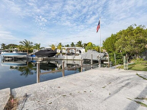 5th image of 1119 Calder Rd