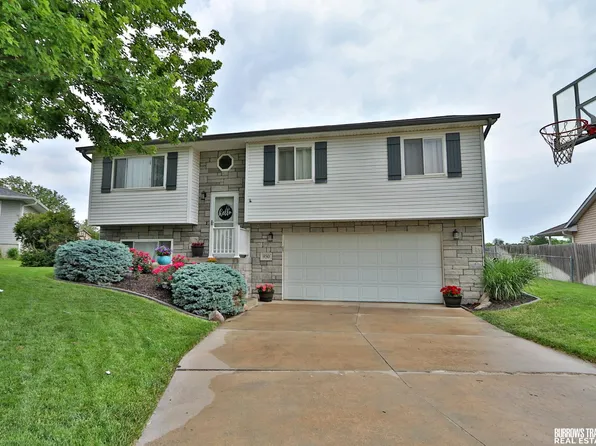 950 Garden St, Bennet, NE 68317