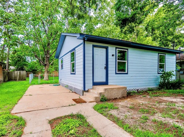 529 S Illinois Ave, League City, TX 77573