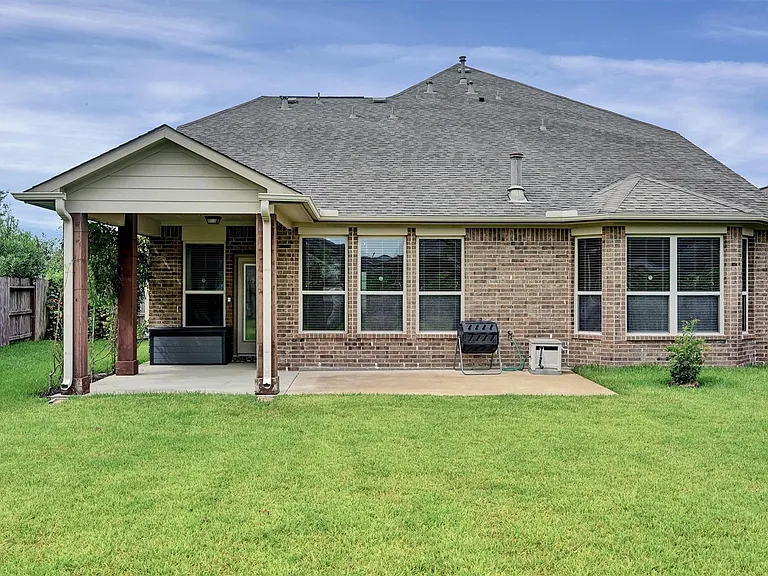 18735 Waketon Dr — Photo 38