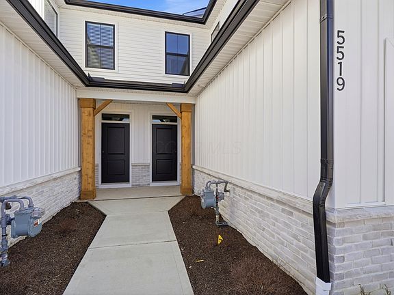 3rd image of 5519 Fawnsbury Ct
