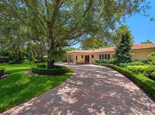 11041 SW 61st Ct, Pinecrest, FL 33156