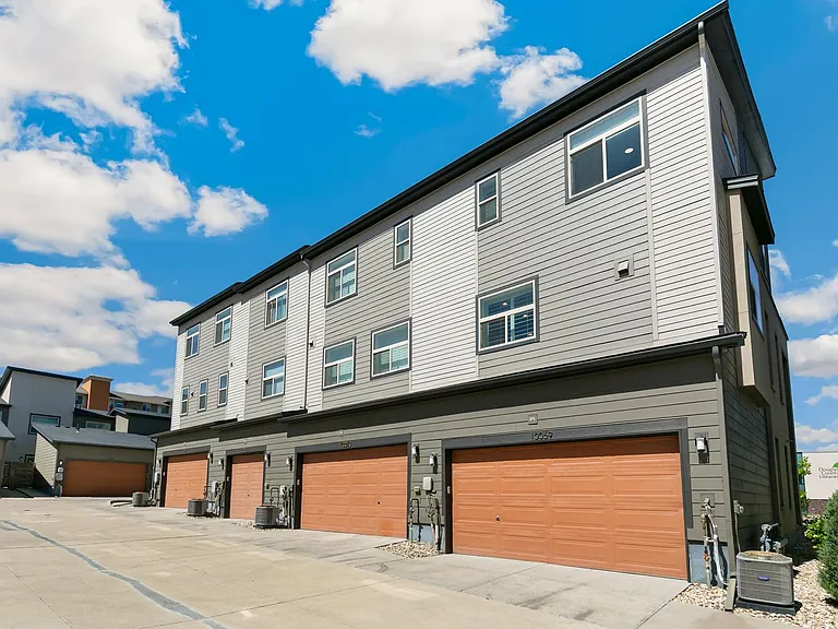 10069 Town Ridge Ln — Photo 13
