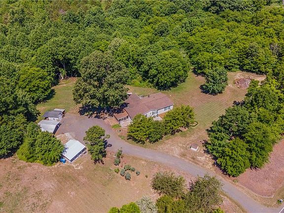 4th image of 255 Hepler Rd