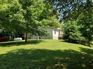 168 Sampson Ln, Pikeville, TN 37367