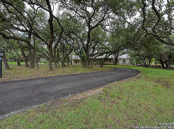 3rd image of 5523 Prancing Deer Dr