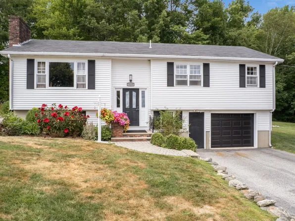 120 Brentwood Drive, Auburn, ME 04210