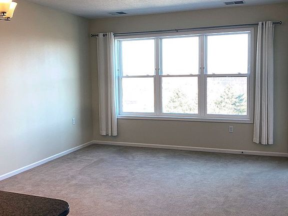Spacious great room