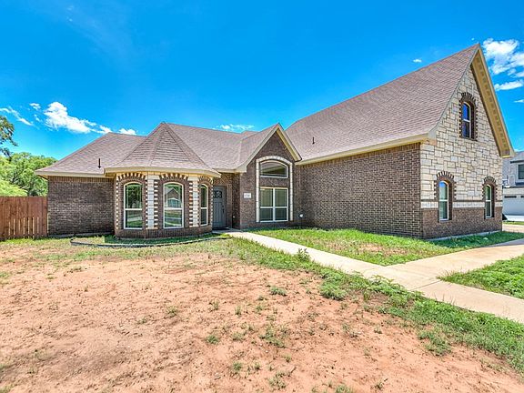 5th image of 1701 Loganwood Dr