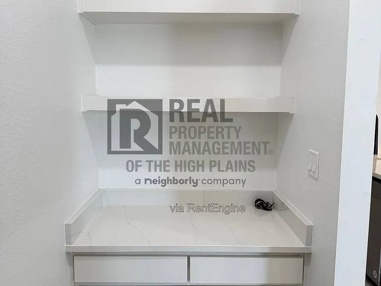 2109 Freedom Dr — Photo 11