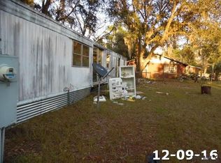 122 Maple Ln, Interlachen, FL 32148