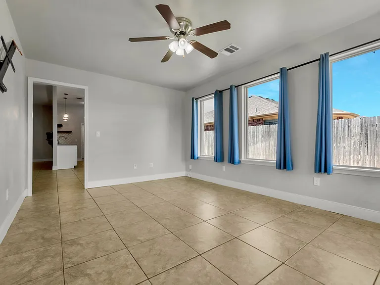9315 Buccola Ave — Photo 29