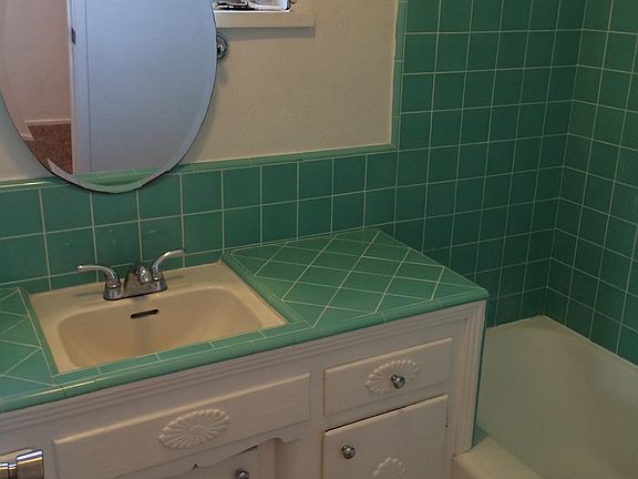 3rd image of 2904 Fordham St