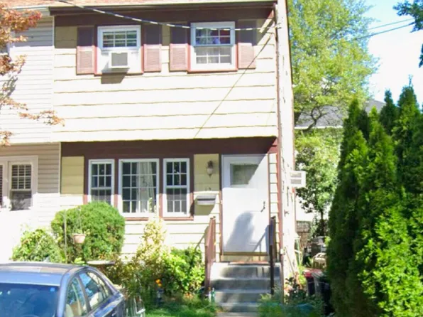 13 Buffalo St, Staten Island, NY 10306
