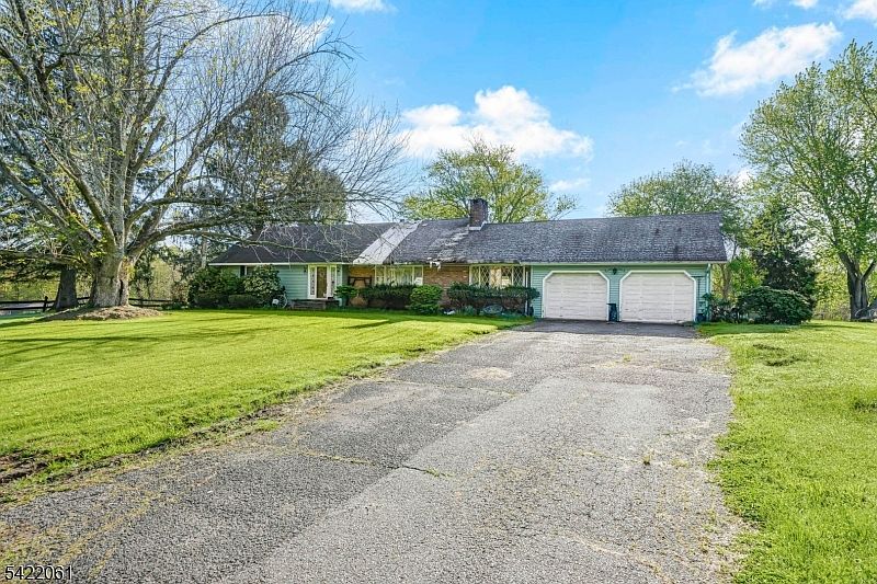 1st image of 154 Pine Brook Rd