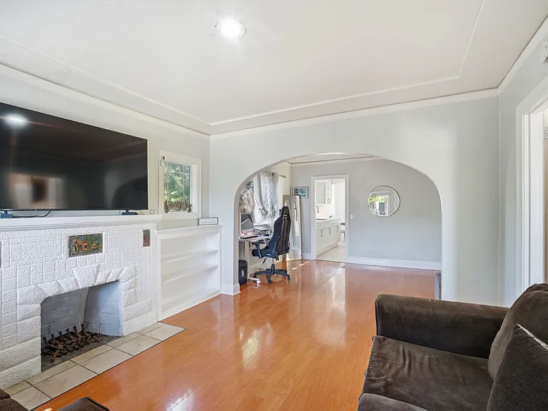 5745 Holway Ct — Photo 2