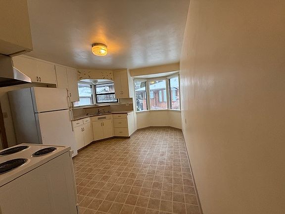 5th image of 2006 Tieton Dr #2
