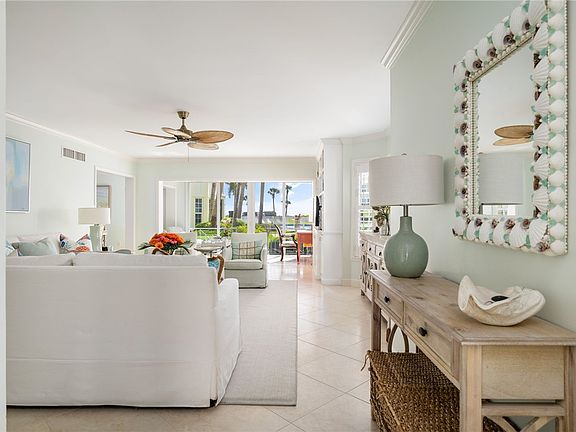 4th image of 1180 Reef Rd APT B7