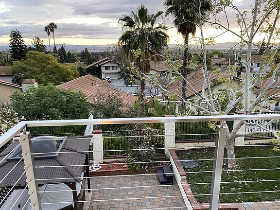 2nd image of 2610 Sunnydale Dr