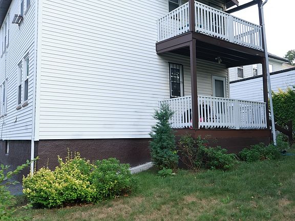 2nd image of 31-33 Stow Rd