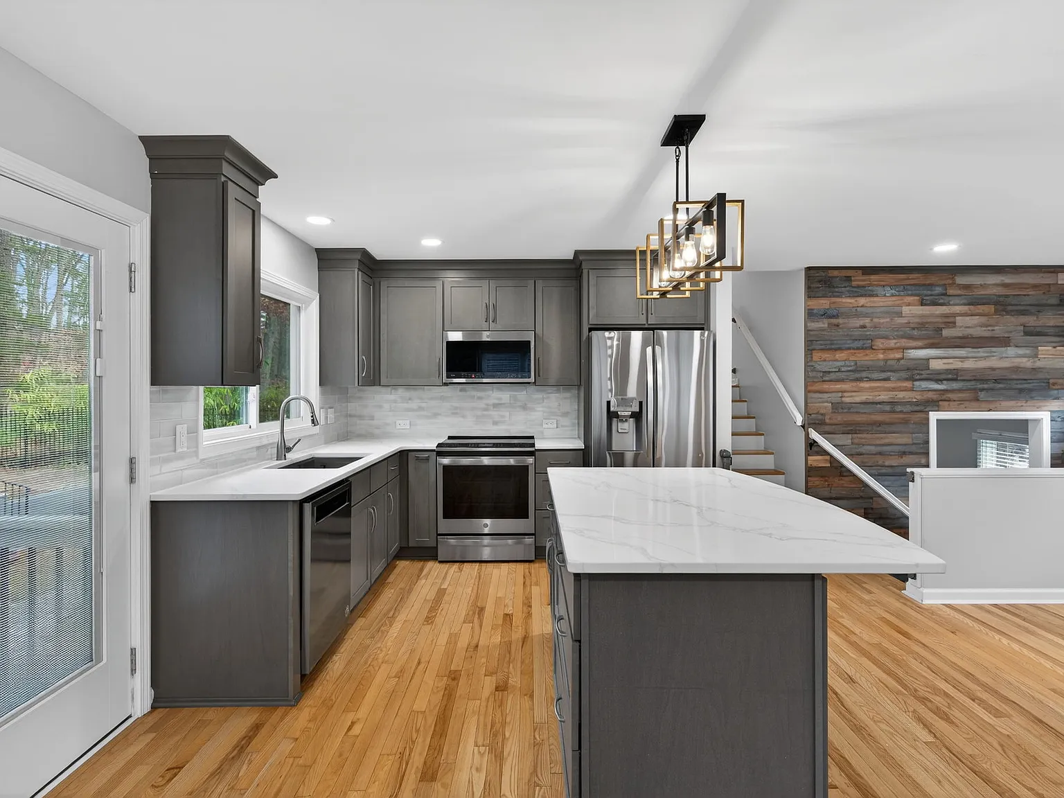 4 bed, 1802 sqft, $2,850 — Photo 3