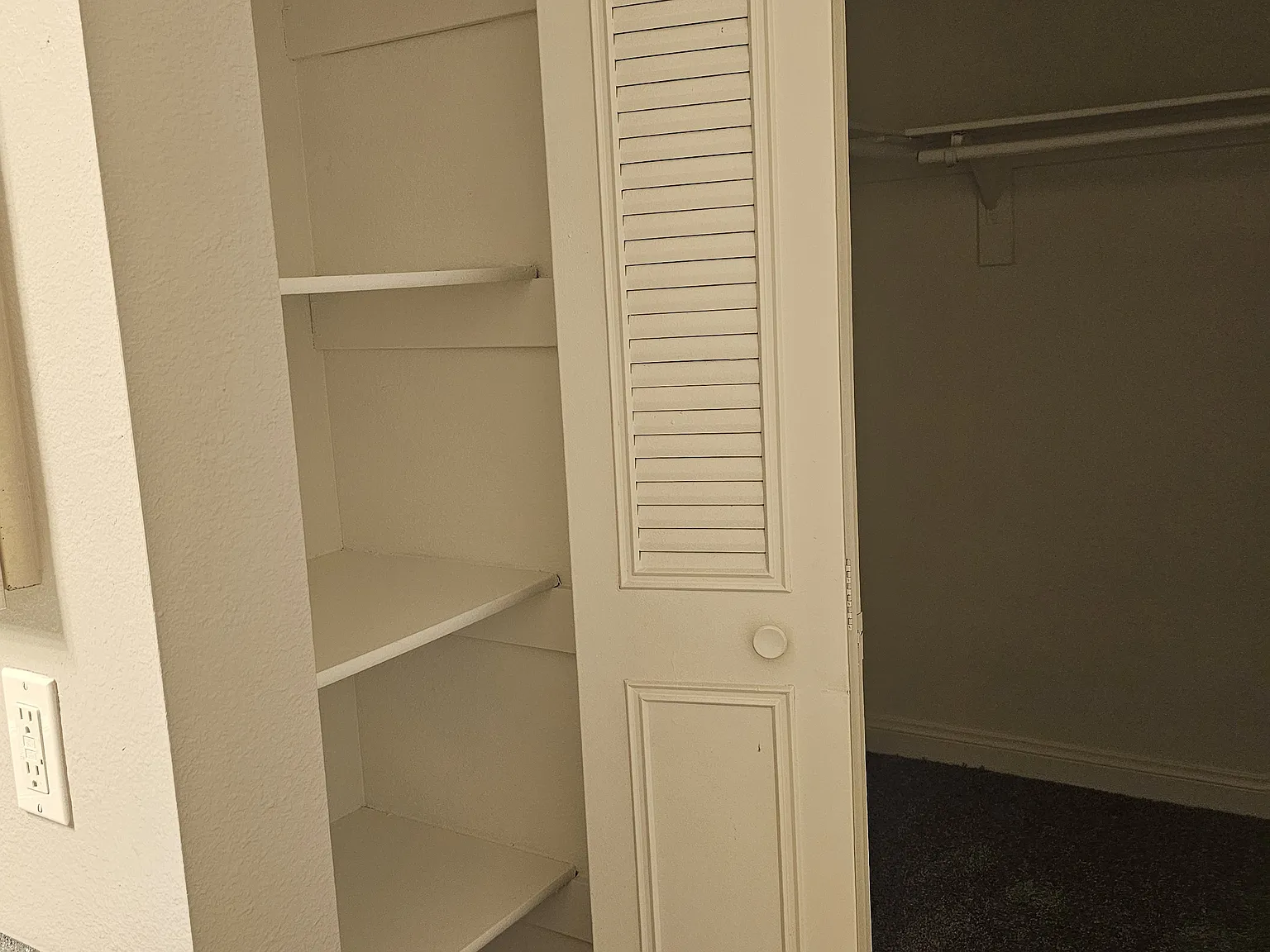 2 bed, 1200 sqft, $1,399 — Photo 2