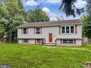 410 Skyline Dr, Blakeslee, PA 18610