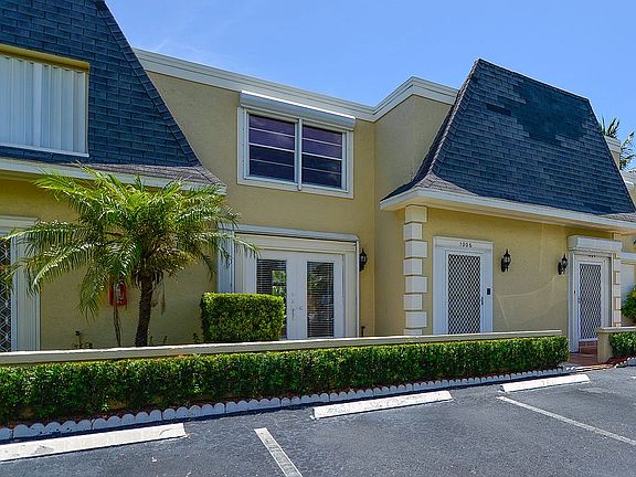 house front/2 parking spots