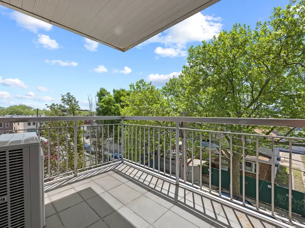 71 Village Road North image 14 of 19