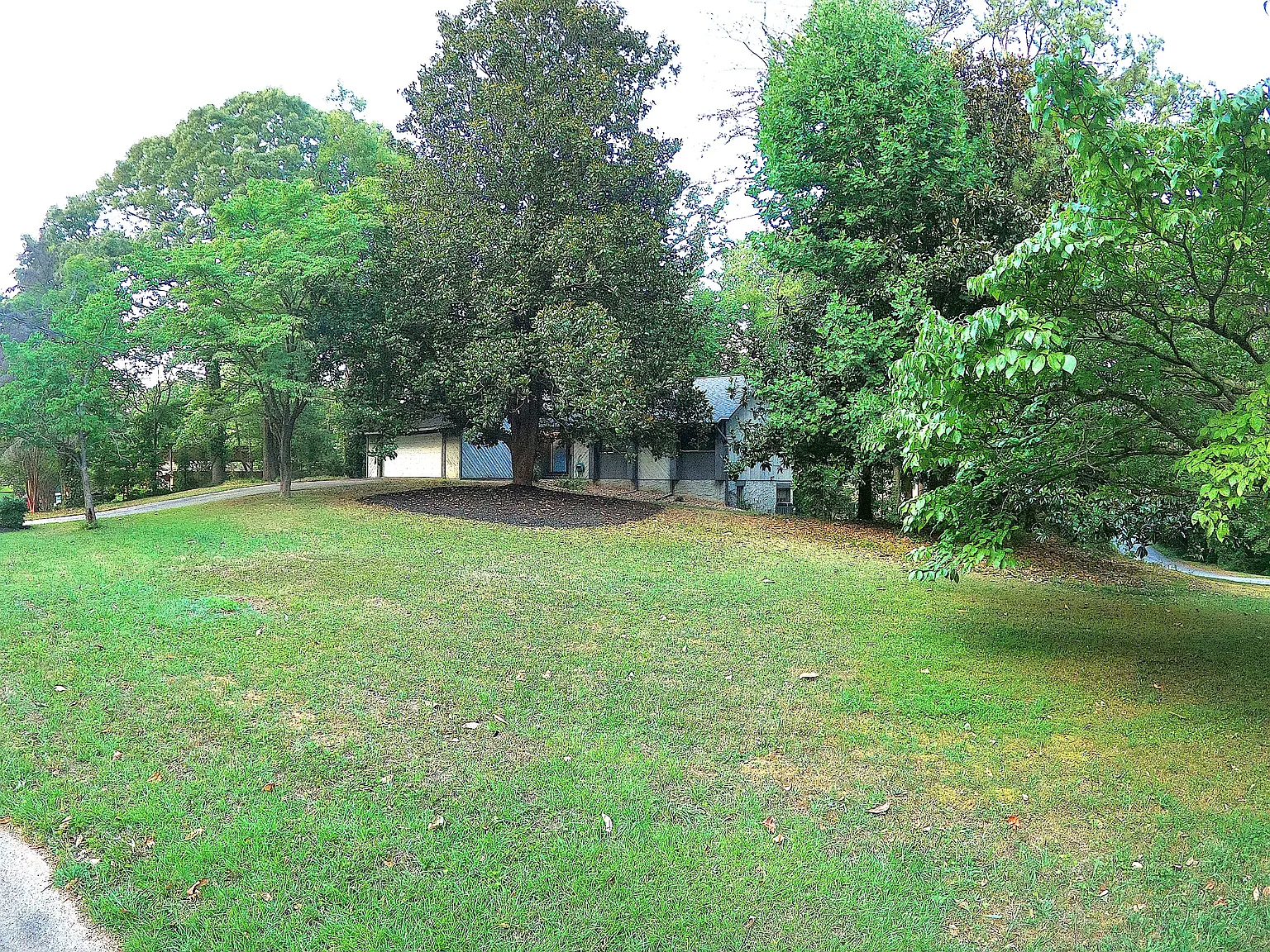3 bed, 1681 sqft, $2,300 — Photo 2