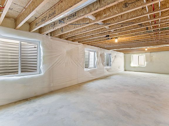 Finished home photos are representational images only. See sales agent for details.