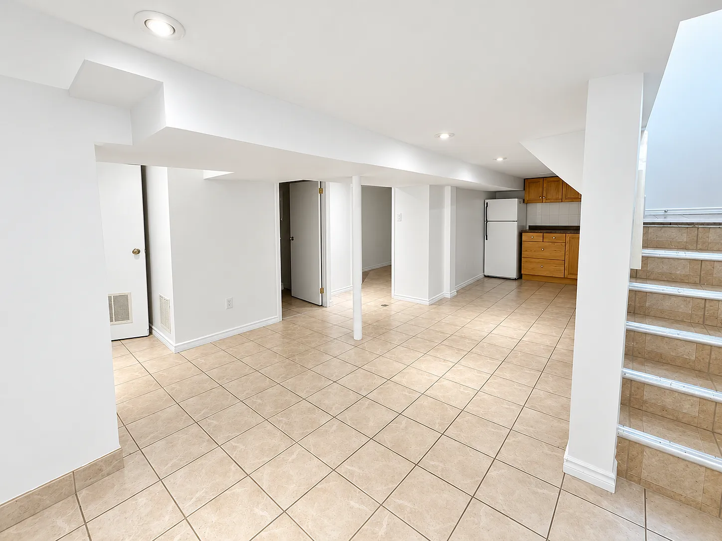 272 Stinson Cres - Basement — Photo 4