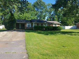 6 Lynn Terrace Ct, Johnson City, TN 37604