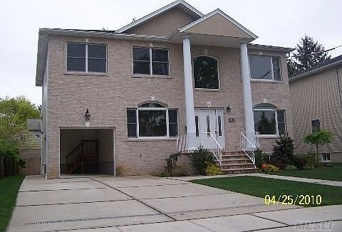 1st image of 54 3rd Ave