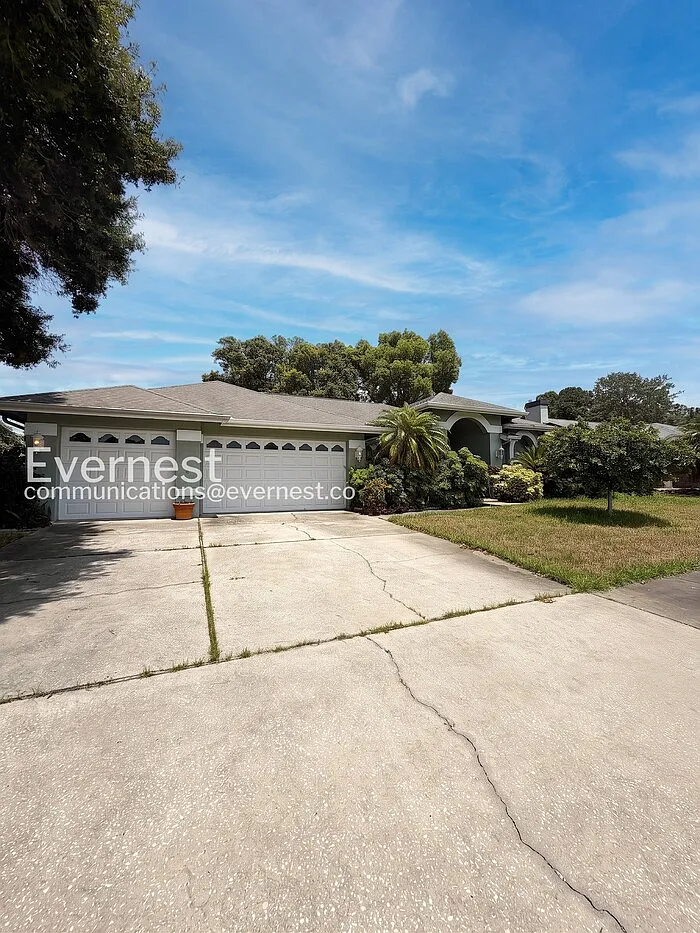 3 bed, 2.0 bath, 2232 sqft, $2,795 — Photo 1