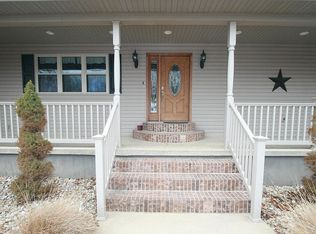 27307 Cedar Rd, Centralia, IL 62801