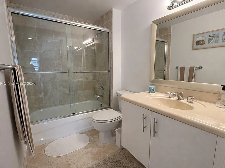 7900 Harbor Island Dr #706 — Photo 25