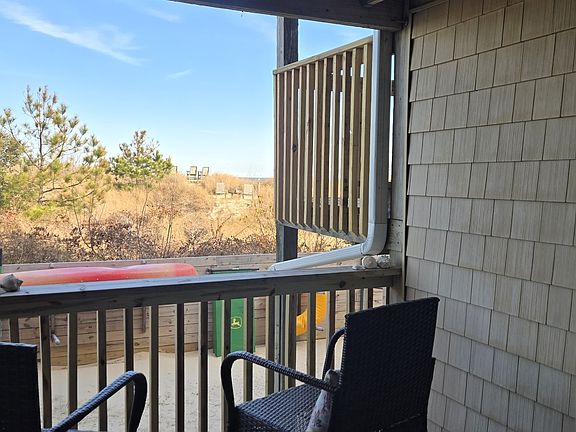 4th image of 1634 E Ocean View Ave APT 1A