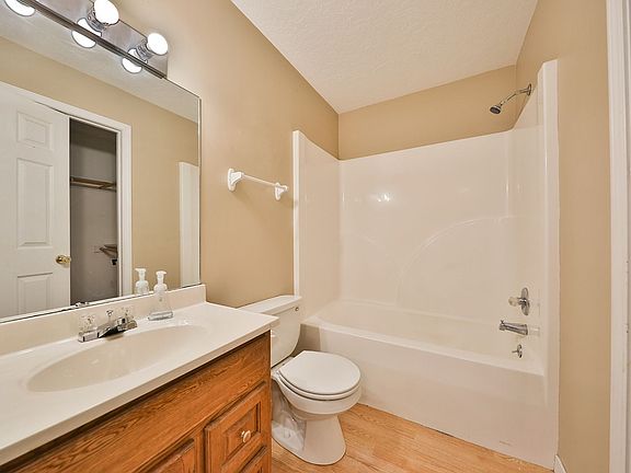 3rd image of 115 Bo Dr APT B